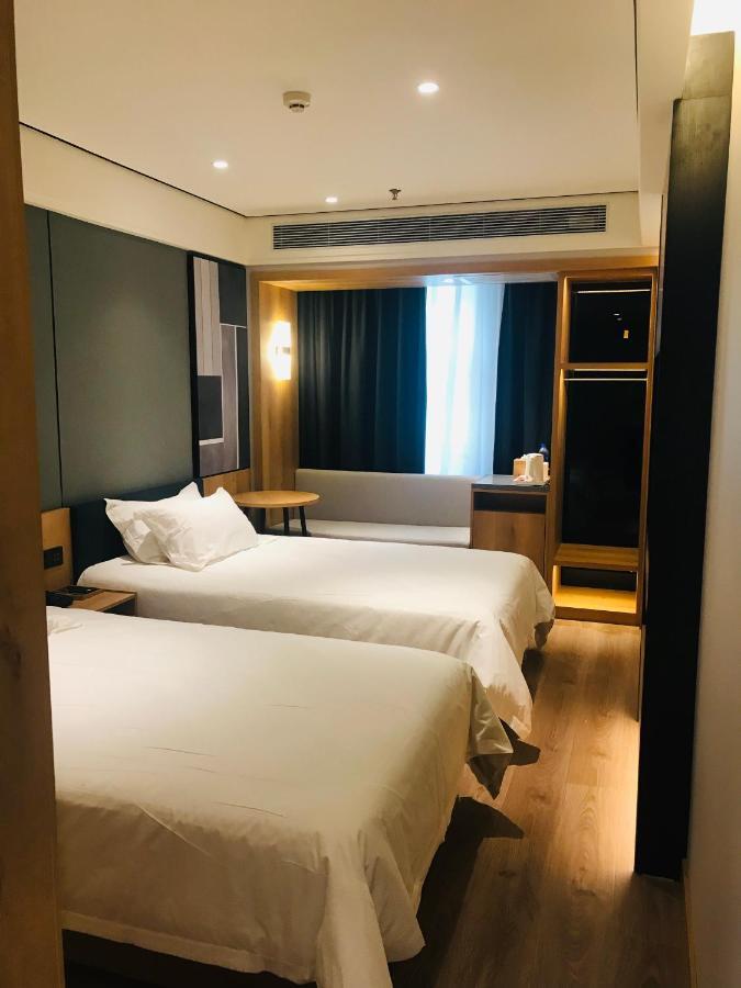 Beijing Zhanghe Hotel Exterior photo